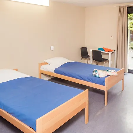 De Veurs Hostel *